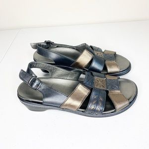 LaPlume Leather Metallic Bronze Sandals Size 42